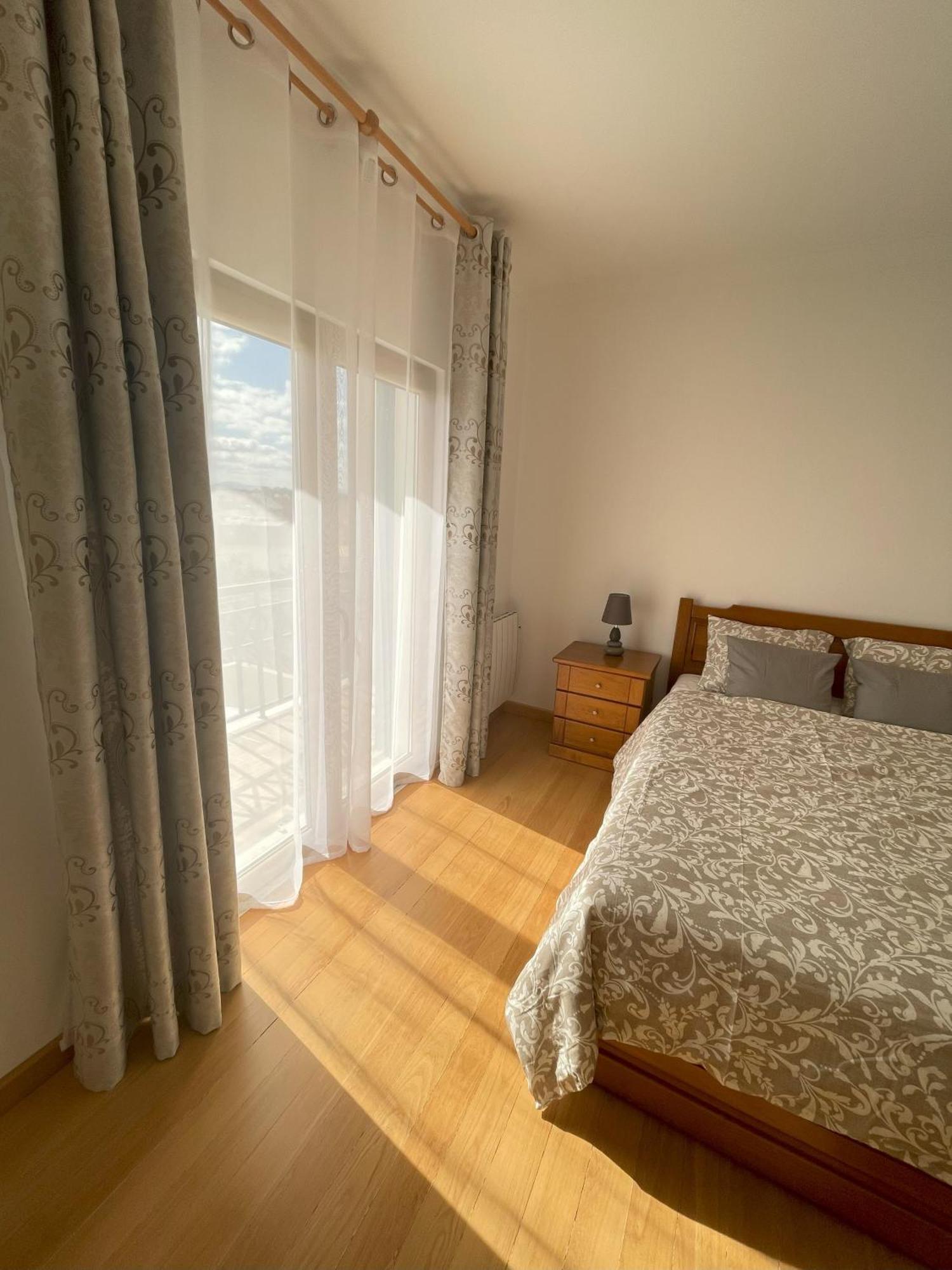 Lolik Villa Sobreda Buitenkant foto